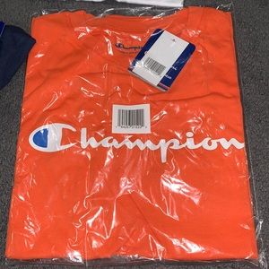 NWT - Champion Kids Short sleeve tee - Size kids X-Large